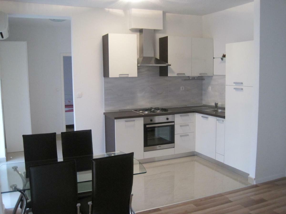 Dariana Apartment Makarska Bagian luar foto